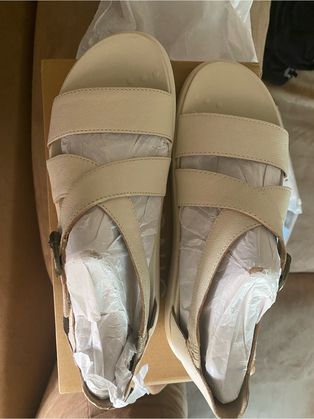 Vionic Cream  Leather Double-Strap Wedge Sandals